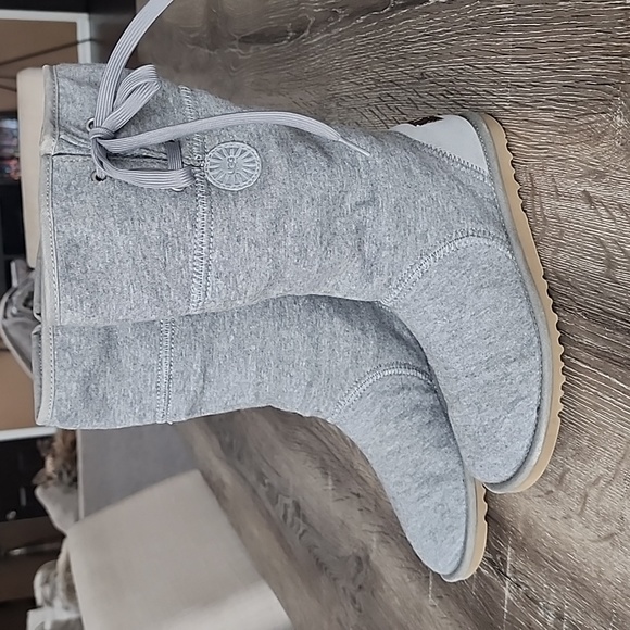 RARE! UGG Heathered Gray Jersey Knit Lightweight Boots in Size 5 - Picture 2 of 11